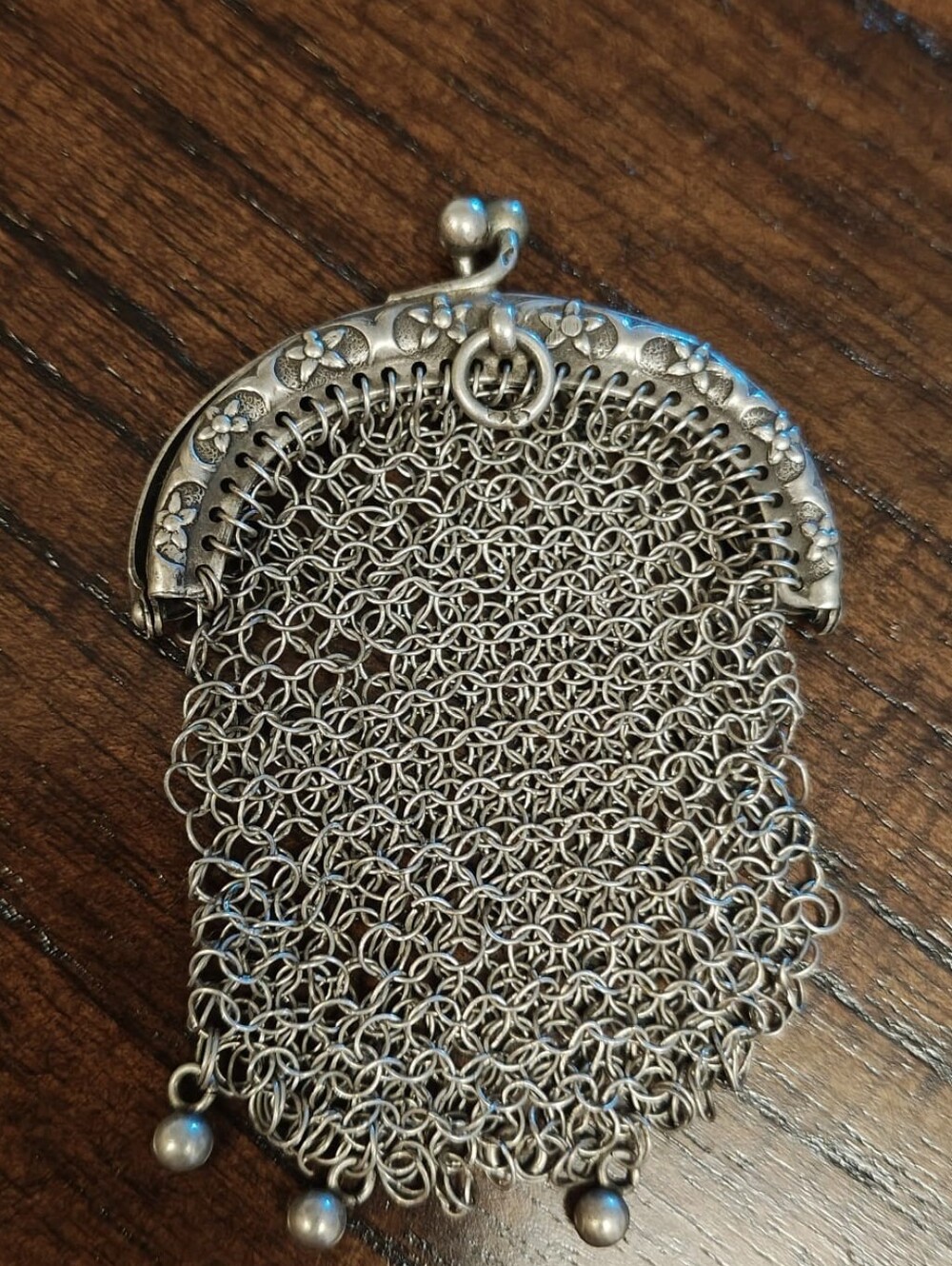 Silver Floral-Frame Mesh Coin Purse